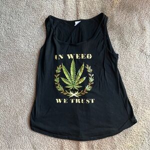 ‘In weed we trust’ black tank top 🍃 size S/M